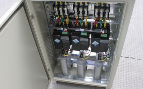 為什么大多數(shù)電力電容器的額定電壓會選擇450V或480V？